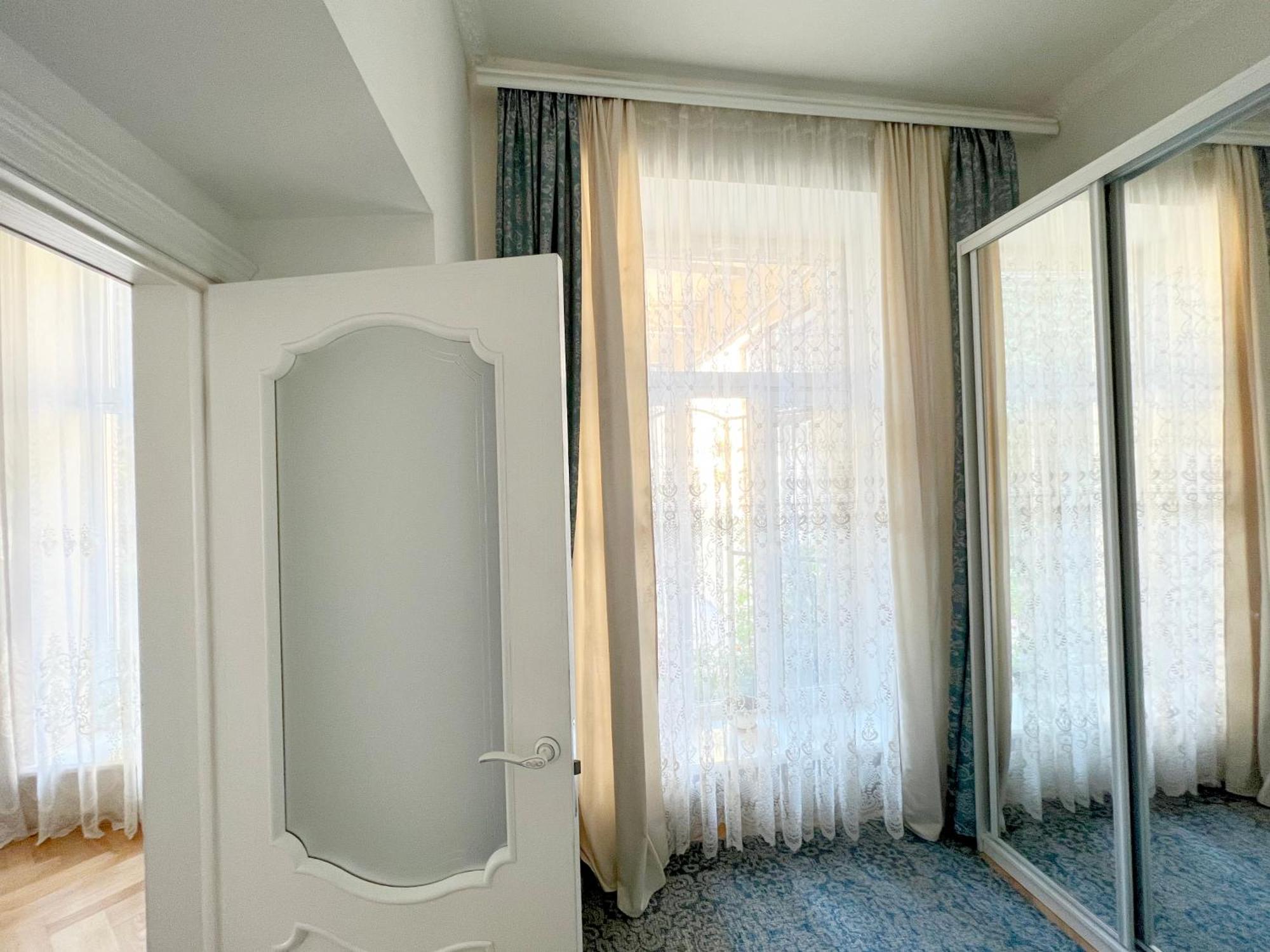Світла Затишна Квартира В Центрі Біля Оперного Театру З Балконом, Який Виходить У Тихий Львівський Дворик Extérieur photo